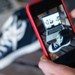 Buty z internetu, które pasują od pierwszego kroku: sprytne triki na idealny rozmiar