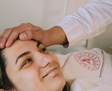 Pierwszy raz mama? Oto najczęstsze sygnały, że wielki moment jest tuż-tuż