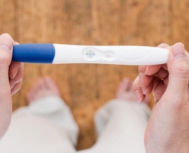 Od muśnięć do kopniaczków: przewodnik po pierwszych ruchach Twojego dziecka
