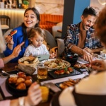 Wspólne przygotowanie deserów jako sposób na udany wieczór